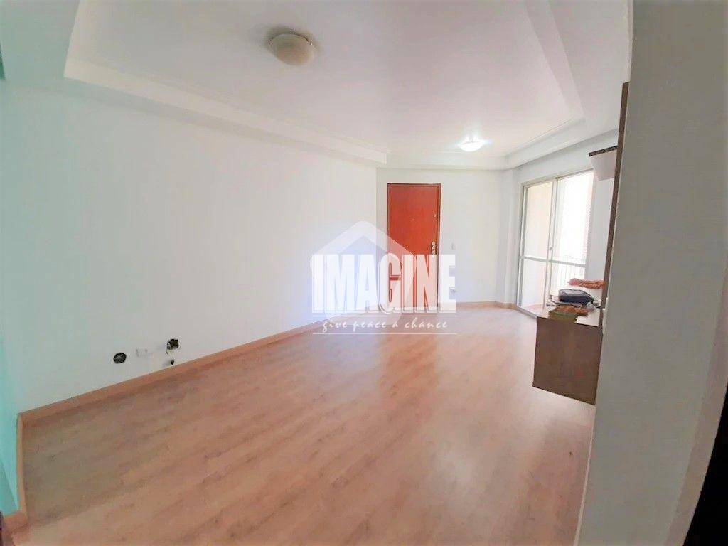 Apartamento à venda com 3 quartos, 68m² - Foto 3