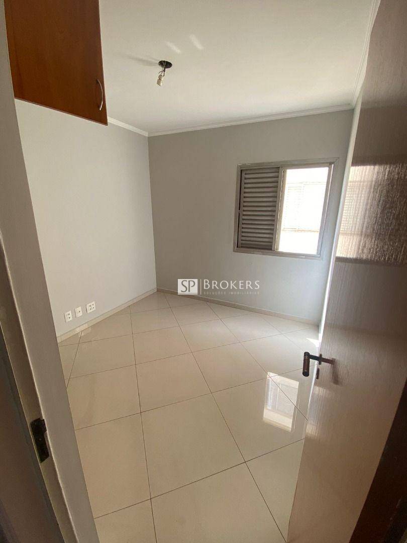 Apartamento à venda com 3 quartos, 97m² - Foto 11