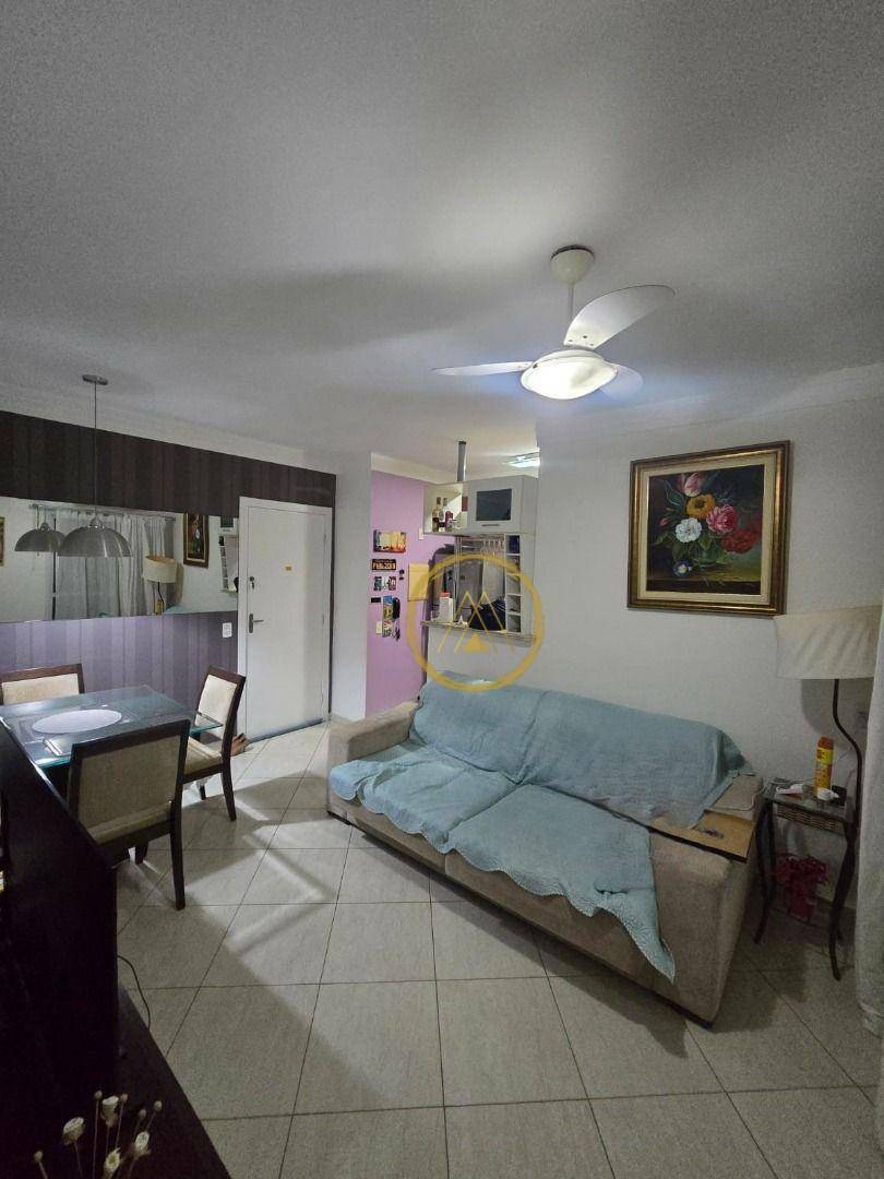 Apartamento à venda com 2 quartos, 65m² - Foto 3