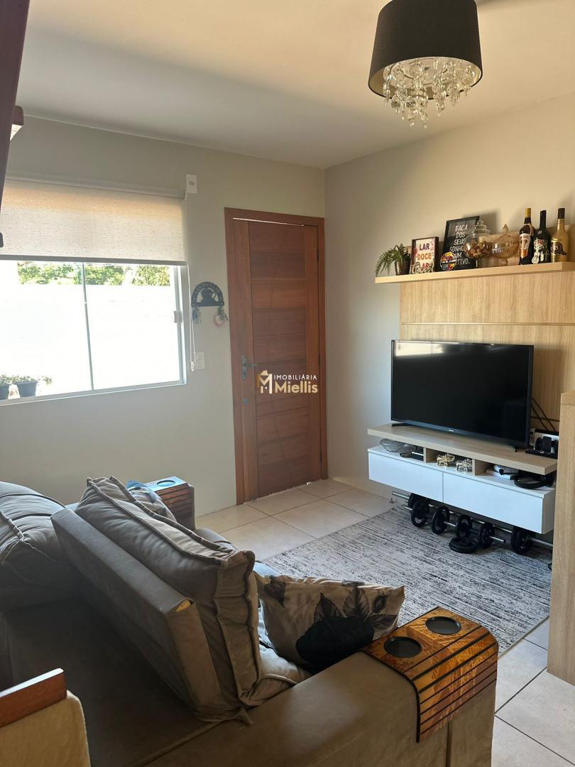 Casa à venda com 2 quartos, 52m² - Foto 3