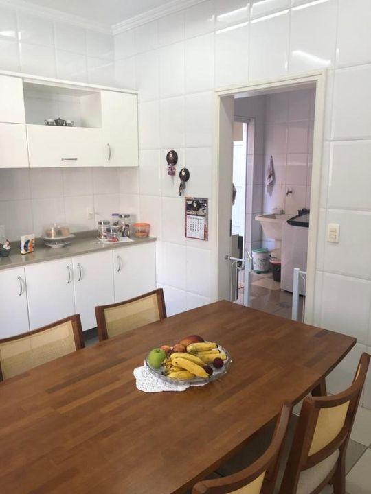 Casa de Condomínio à venda com 3 quartos, 360m² - Foto 19