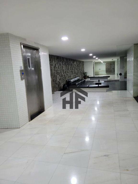 Apartamento à venda com 3 quartos, 150m² - Foto 6