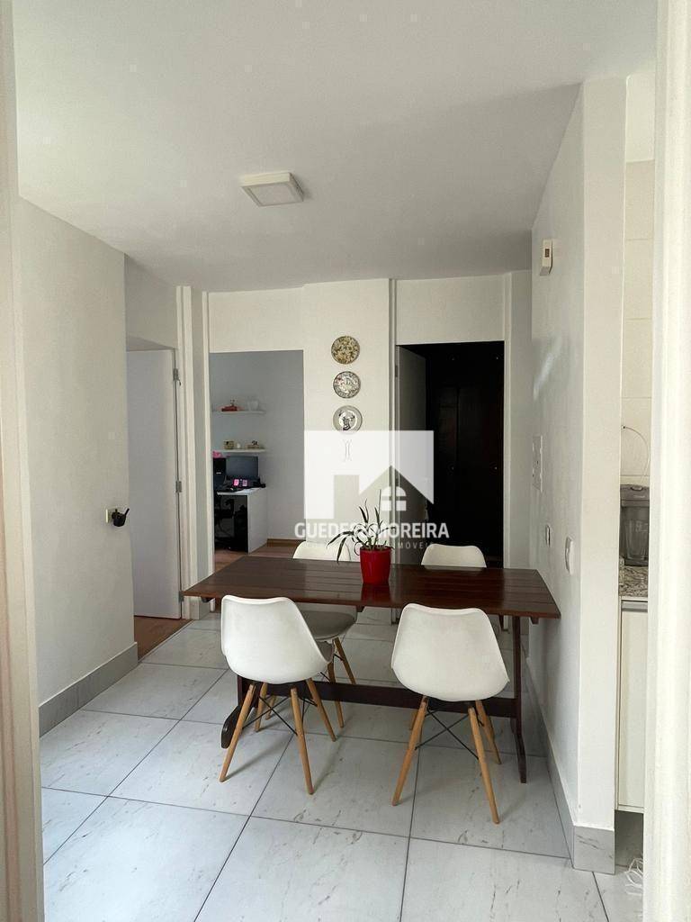 Apartamento à venda com 3 quartos, 76m² - Foto 7