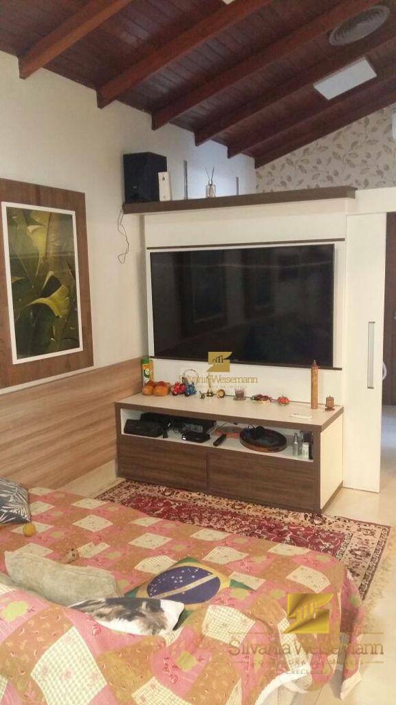 Casa à venda e aluguel com 3 quartos, 180m² - Foto 13