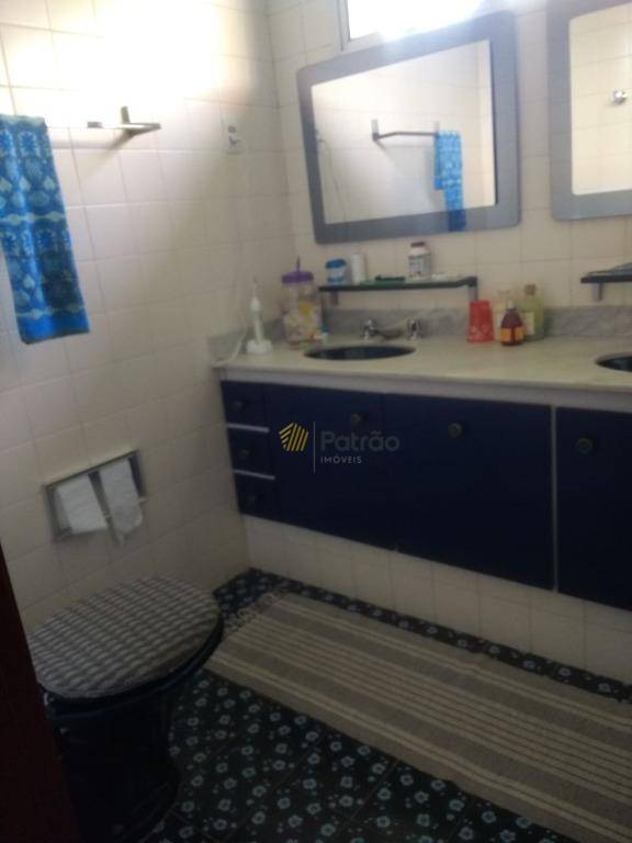 Sobrado à venda com 4 quartos, 335m² - Foto 20