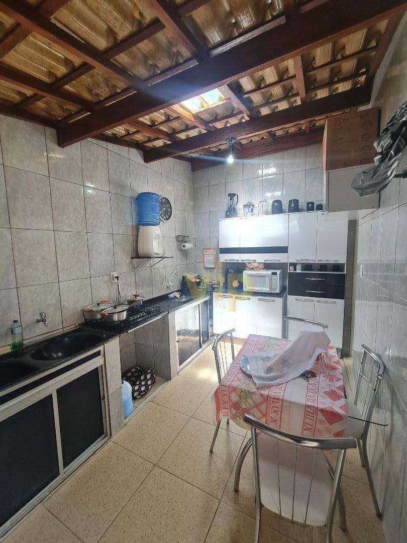 Casa à venda com 3 quartos, 134m² - Foto 6