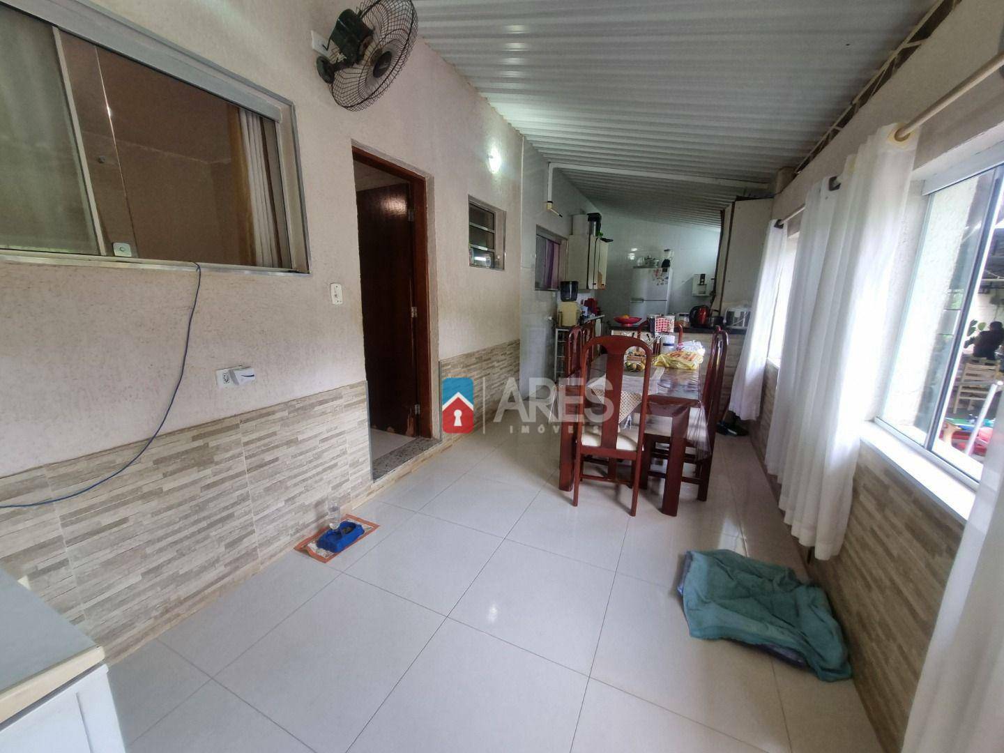 Chácara à venda com 4 quartos, 297m² - Foto 12