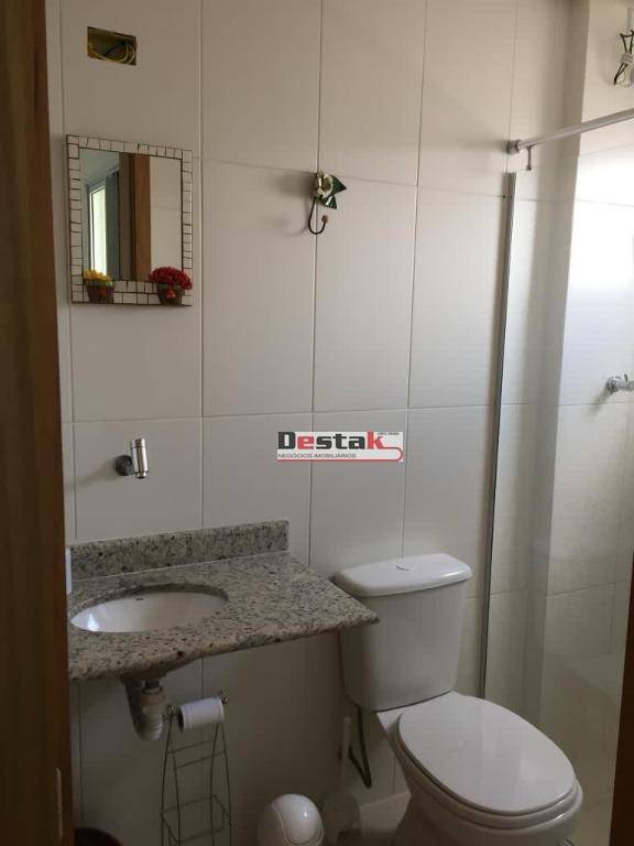 Apartamento à venda com 3 quartos, 81m² - Foto 8