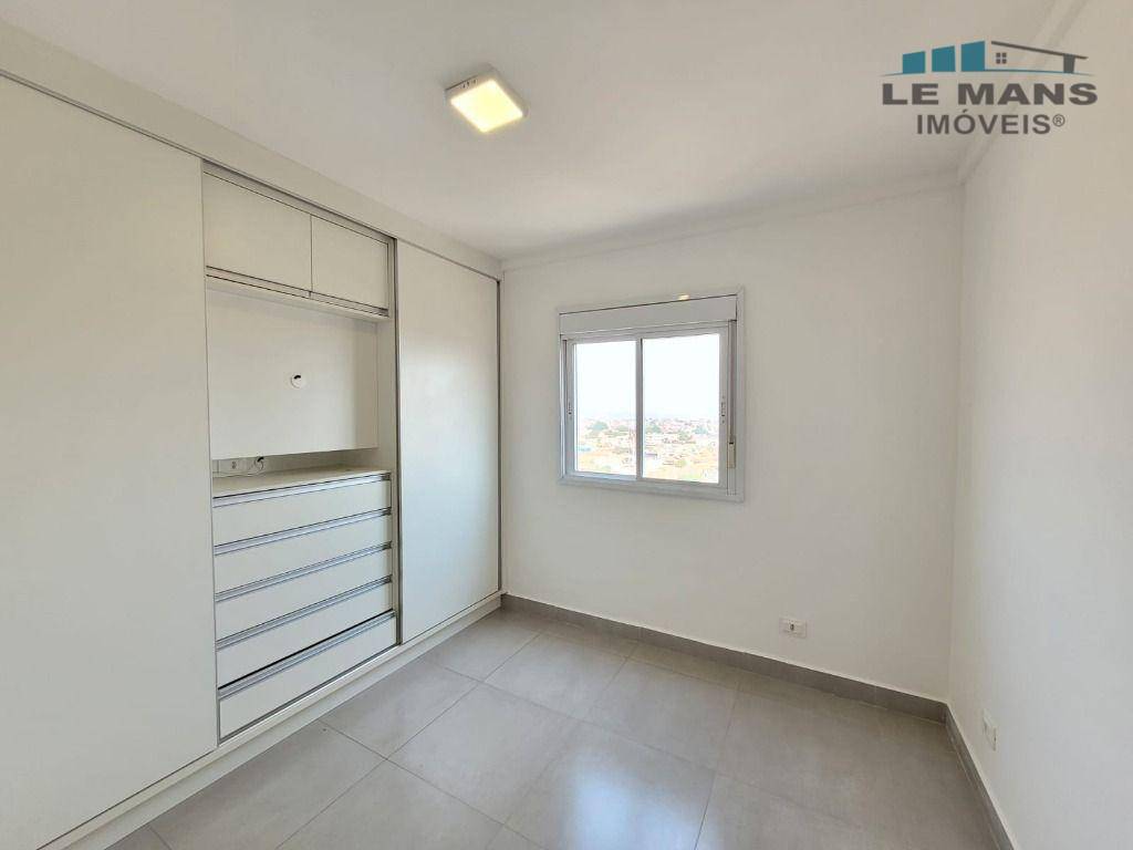 Apartamento à venda e aluguel com 2 quartos, 70m² - Foto 11