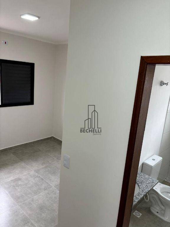 Casa à venda com 2 quartos, 81m² - Foto 9