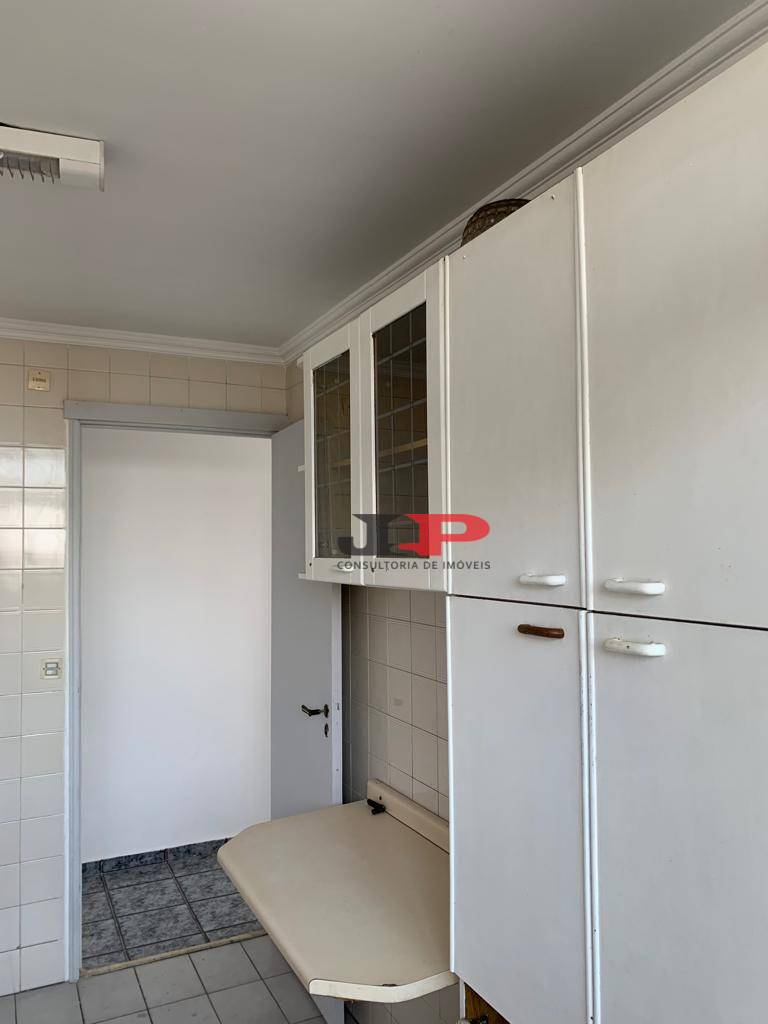 Apartamento à venda com 2 quartos, 58m² - Foto 11