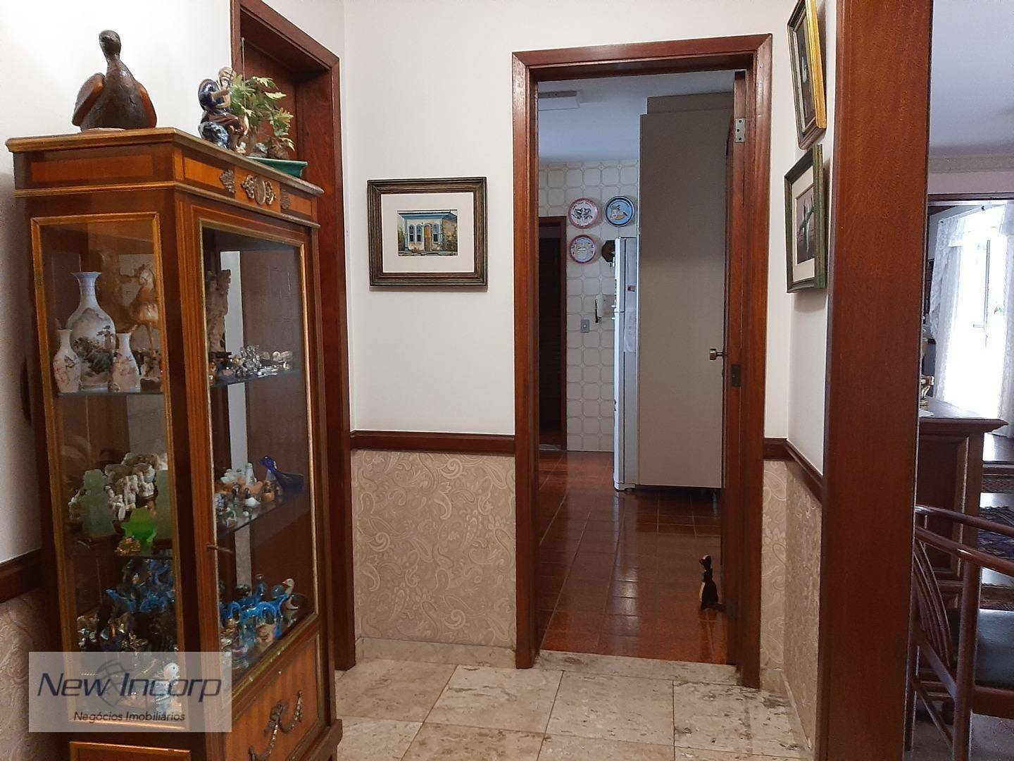 Apartamento à venda com 4 quartos, 220m² - Foto 35