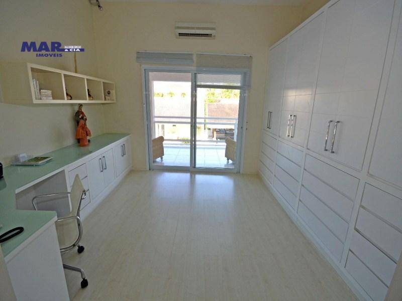 Casa à venda com 9 quartos, 1300m² - Foto 47