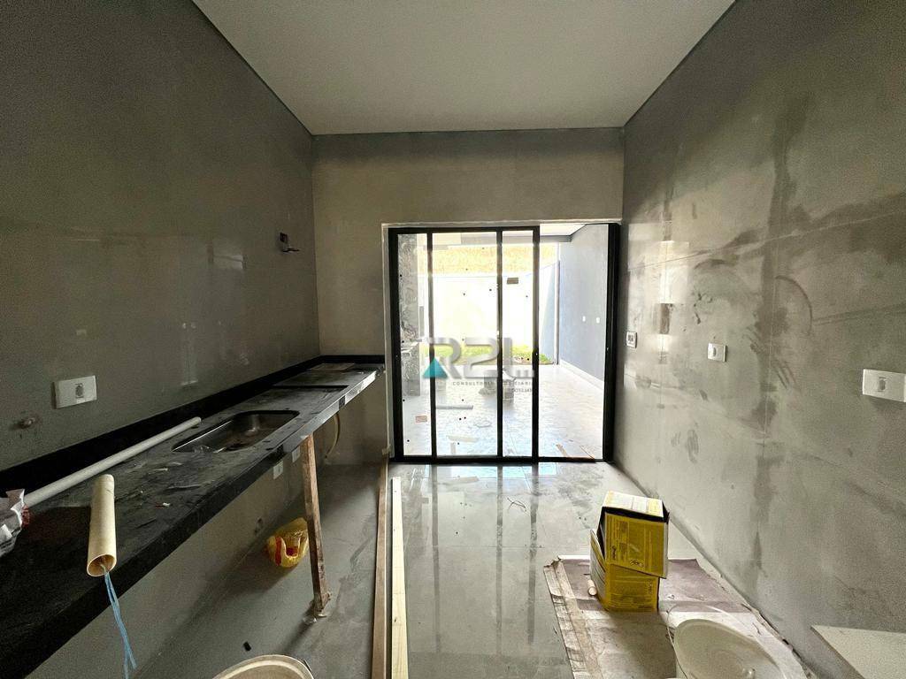 Casa à venda com 3 quartos, 127m² - Foto 8