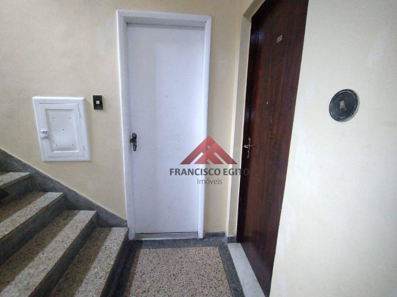 Apartamento à venda com 2 quartos, 65m² - Foto 13