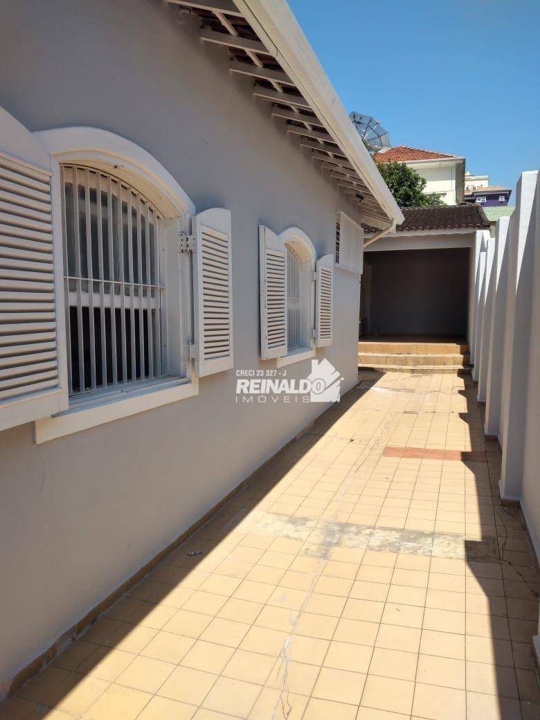 Casa à venda e aluguel com 3 quartos, 266m² - Foto 12