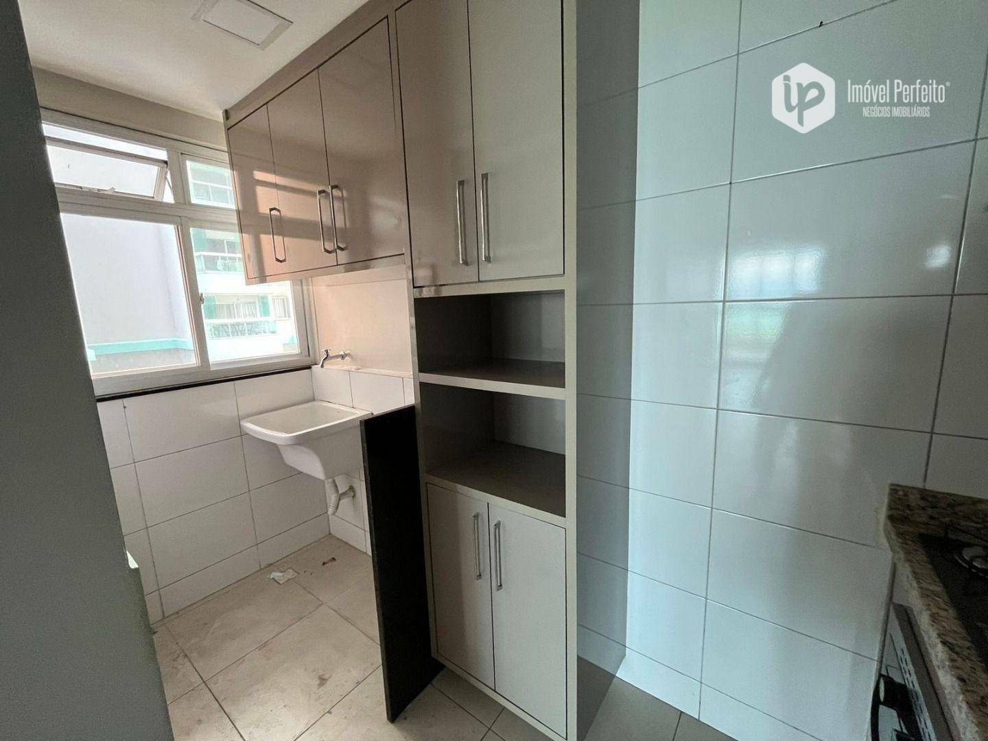 Apartamento para alugar com 3 quartos, 79m² - Foto 8