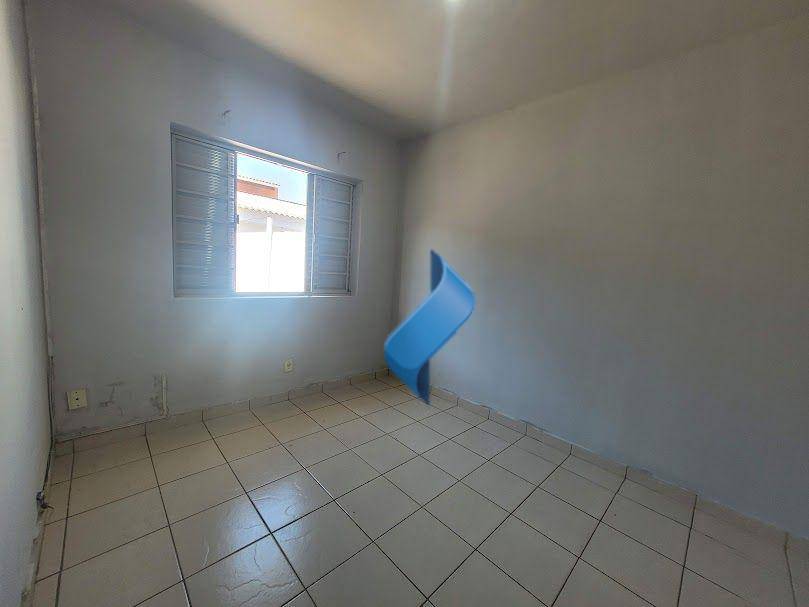 Casa para alugar com 2 quartos, 150m² - Foto 20