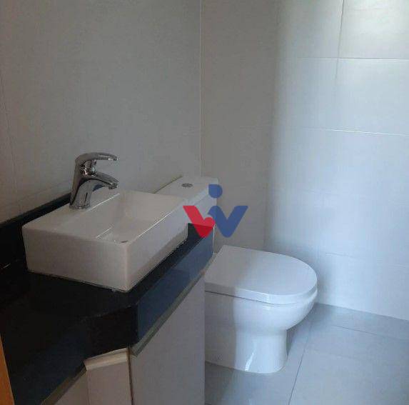 Sobrado à venda com 3 quartos, 200m² - Foto 15