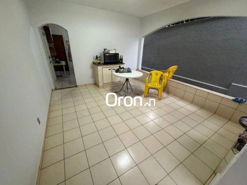 Casa, 4 quartos, 280 m² - Foto 3