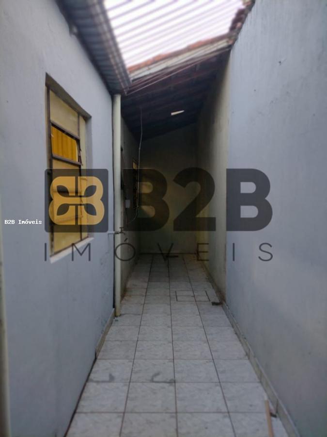 Casa à venda com 2 quartos, 170m² - Foto 5