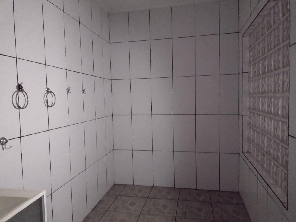 Casa à venda com 1 quarto, 100m² - Foto 3