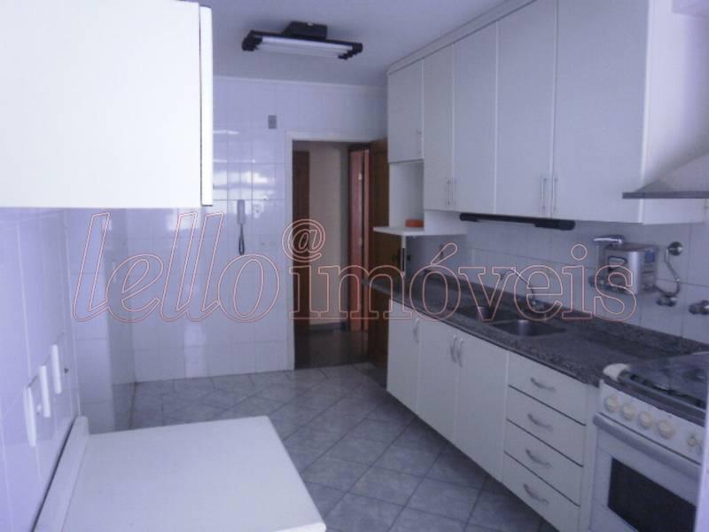 Apartamento para alugar com 3 quartos, 120m² - Foto 13