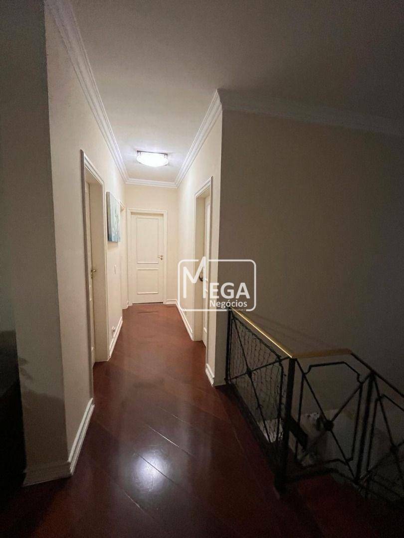 Casa de Condomínio à venda com 3 quartos, 230m² - Foto 2