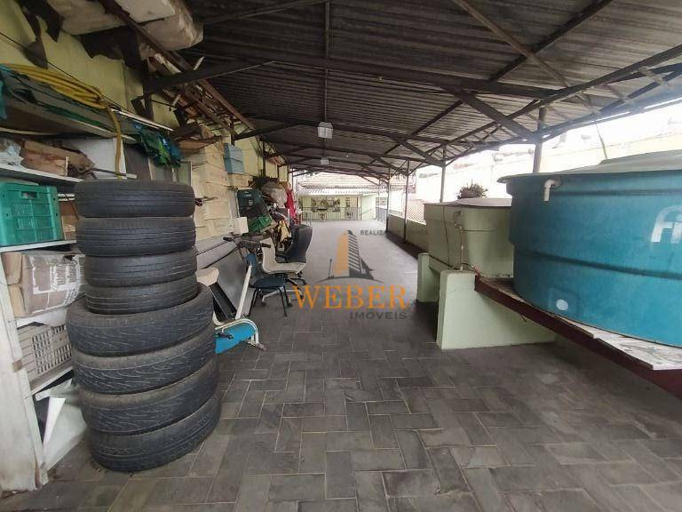 Casa à venda com 5 quartos, 180m² - Foto 17