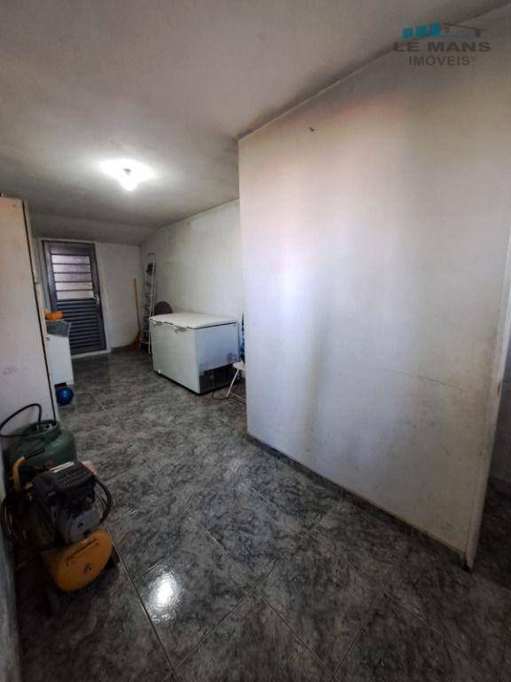 Chácara à venda com 9 quartos, 1500m² - Foto 38