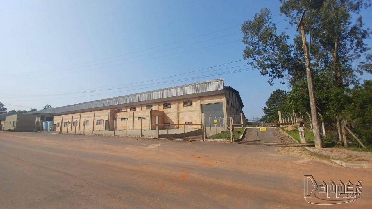 Depósito-Galpão-Armazém para alugar, 4000m² - Foto 1