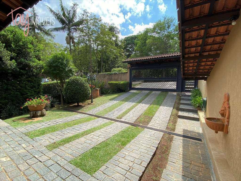 Casa à venda com 3 quartos, 334m² - Foto 3