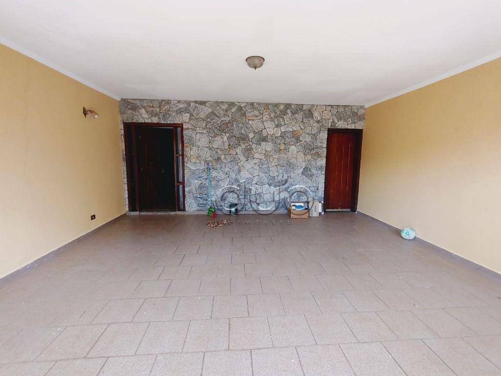 Casa à venda e aluguel com 4 quartos, 265m² - Foto 3