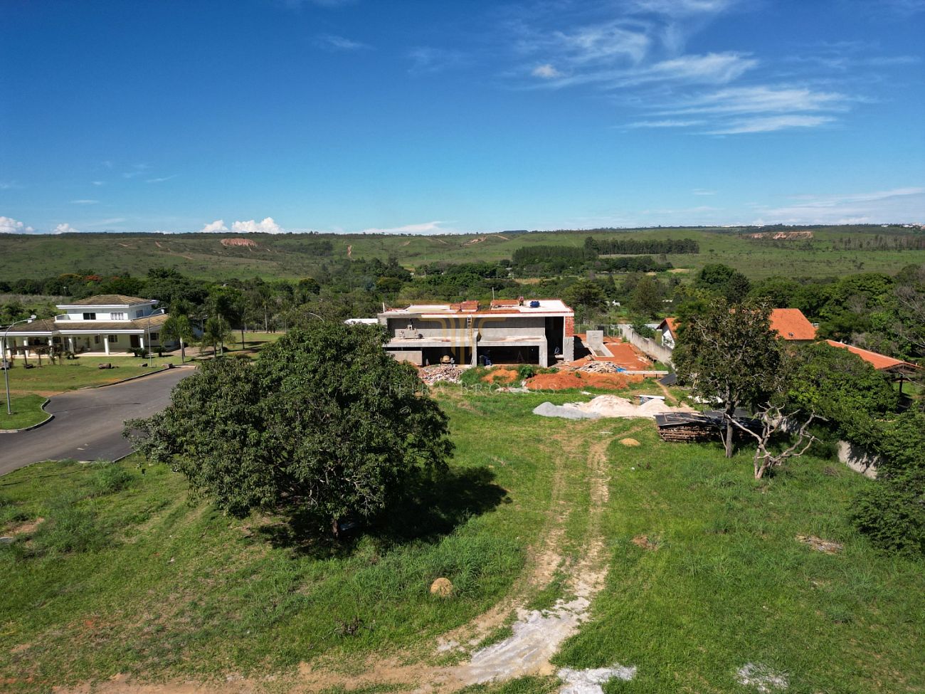 Terreno à venda, 2040m² - Foto 8