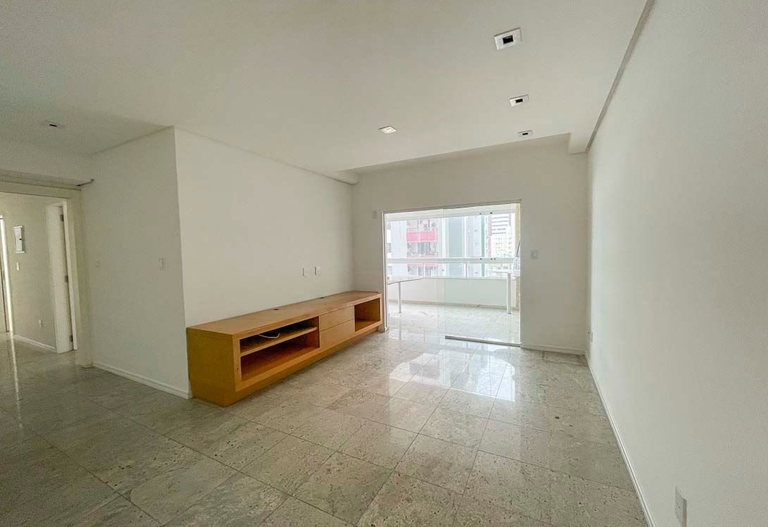 Apartamento à venda com 3 quartos, 123m² - Foto 6