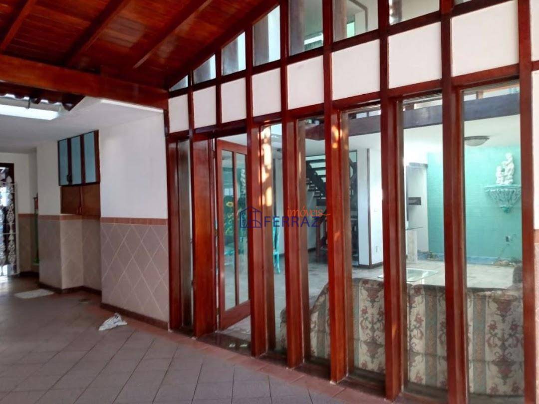 Casa à venda com 4 quartos, 360m² - Foto 32