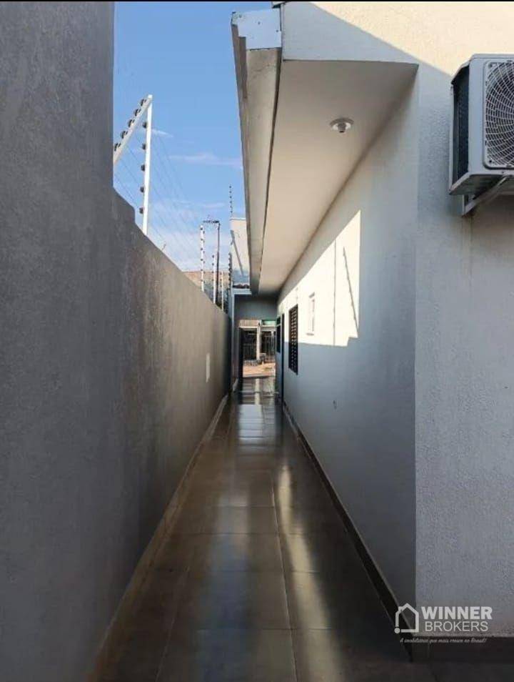 Casa à venda com 2 quartos, 150m² - Foto 4