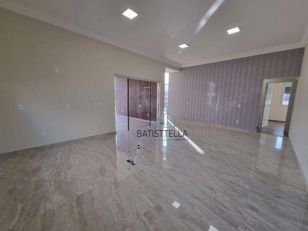 Casa à venda com 3 quartos, 179m² - Foto 14