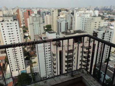 Apartamento para alugar com 4 quartos, 180m² - Foto 4