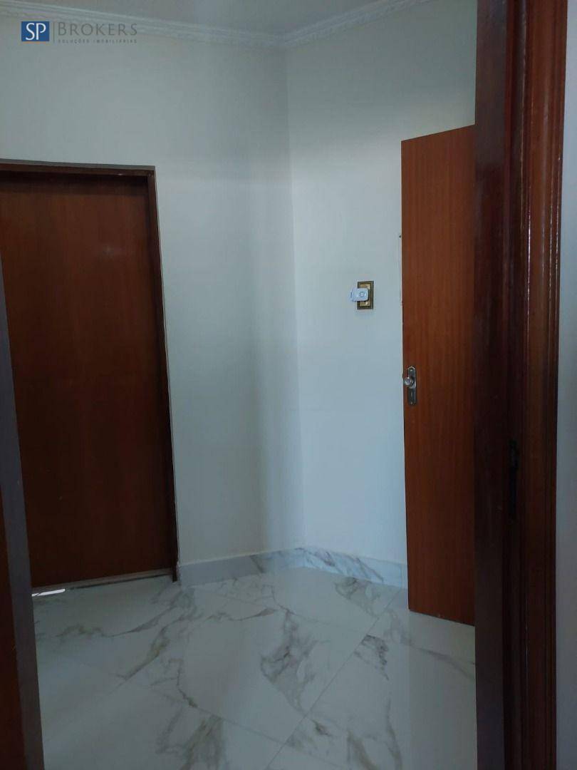 Casa à venda com 2 quartos, 230m² - Foto 8