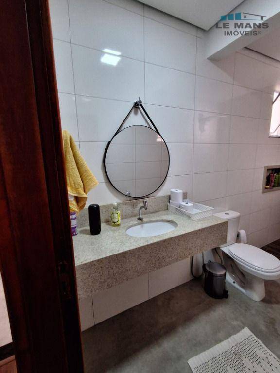 Casa à venda com 2 quartos, 90m² - Foto 10