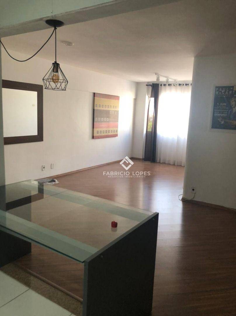 Apartamento à venda com 3 quartos, 96m² - Foto 1