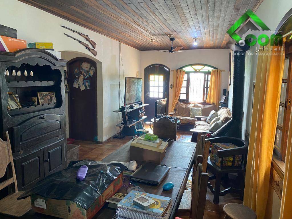 Casa à venda com 2 quartos, 300m² - Foto 5