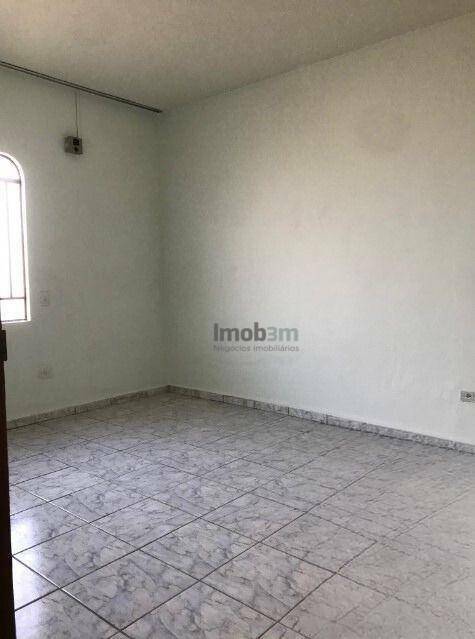 Casa à venda com 2 quartos, 82m² - Foto 4