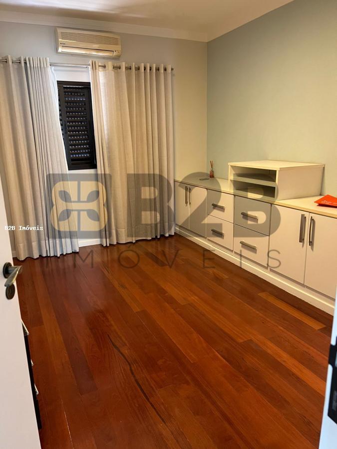 Casa de Condomínio à venda com 4 quartos, 440m² - Foto 18