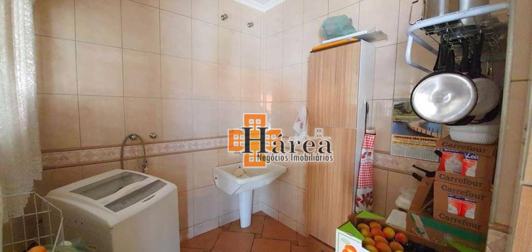 Casa à venda com 3 quartos, 235m² - Foto 17