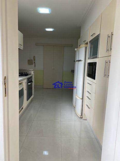 Apartamento à venda com 3 quartos, 189m² - Foto 8