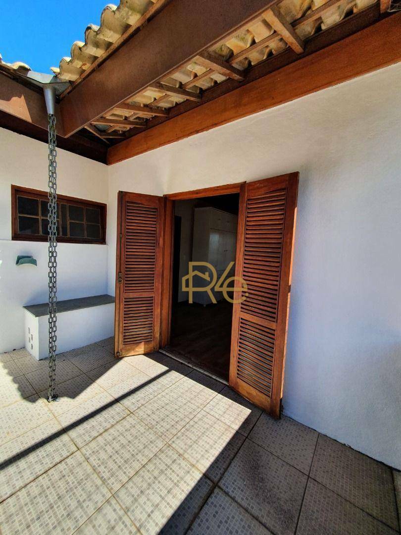 Casa de Condomínio à venda e aluguel com 4 quartos, 270m² - Foto 16