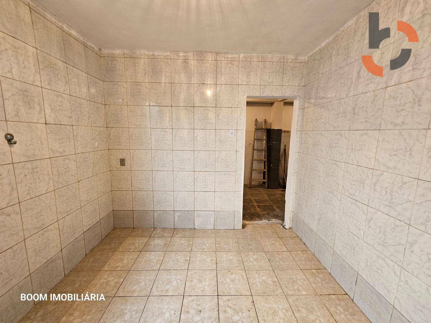 Casa à venda com 3 quartos, 96m² - Foto 25