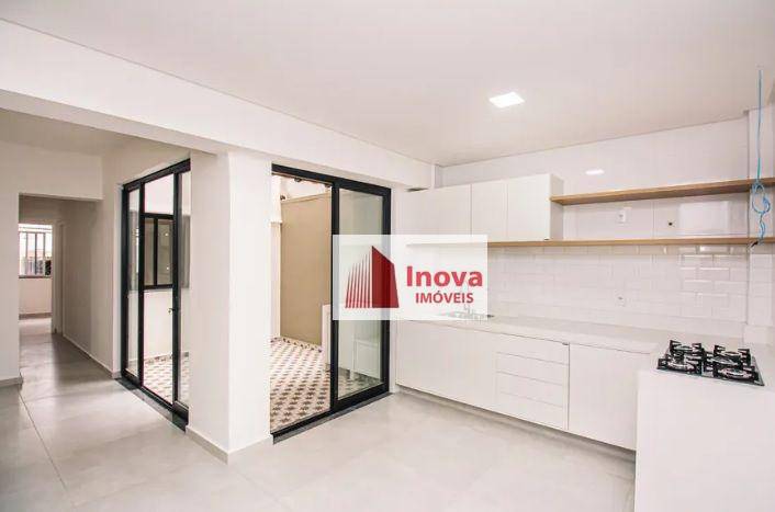 Apartamento à venda com 3 quartos, 100m² - Foto 1